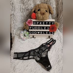 🖤 VS Very Sexy Midnight Affair Rose Embroidery Faux Leather Thong Panty